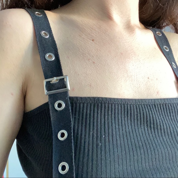 Ribbed Tank Top with Buckle Straps - Picture 4 of 5